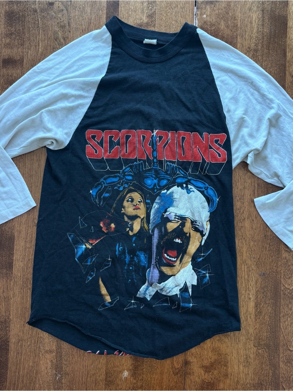 1984 “love at first sting” U.S tour shirt